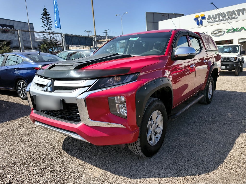 Mitsubishi L200 2.4 Katana Cr año 2021