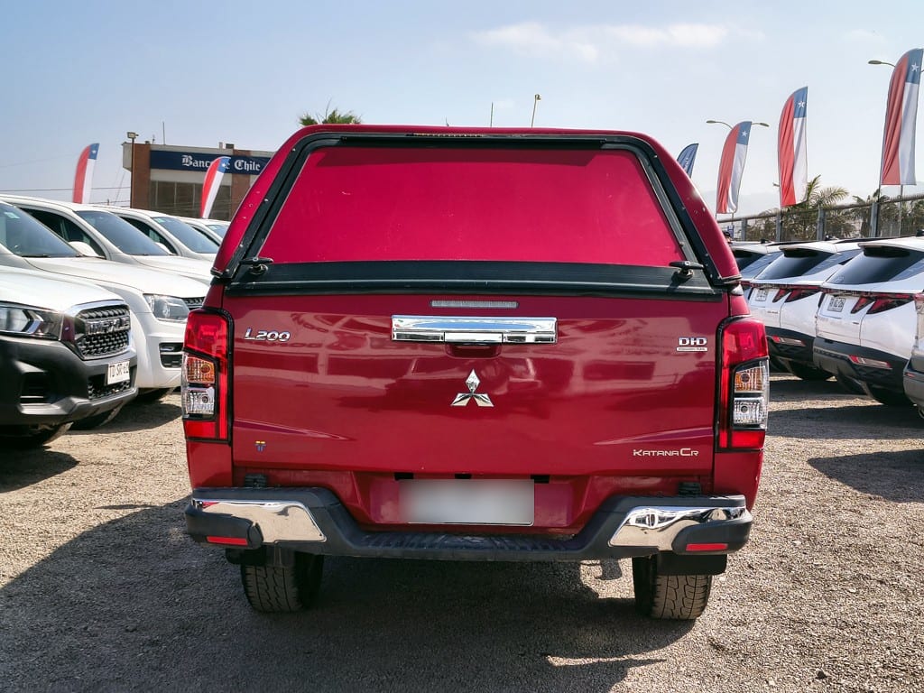 Mitsubishi L200 2.4 Katana Cr año 2021