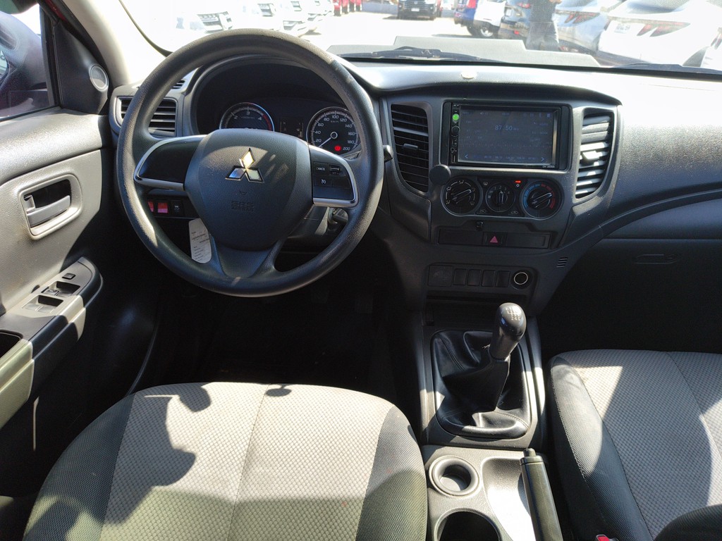 Mitsubishi L200 2.4 Katana Cr año 2021