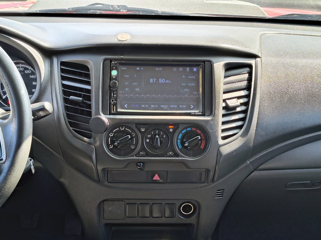 Mitsubishi L200 2.4 Katana Cr año 2021