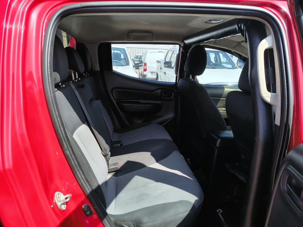 Mitsubishi L200 2.4 Katana Cr año 2021