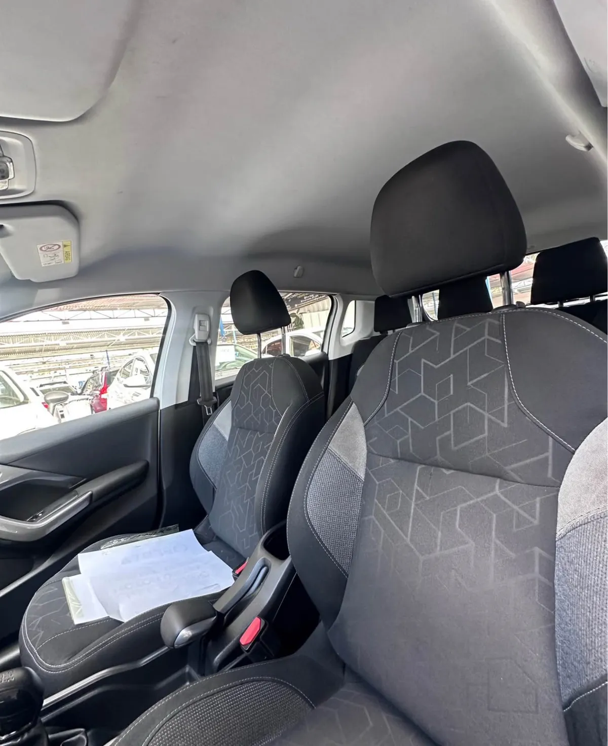PEUGEOT 2008  año 2017