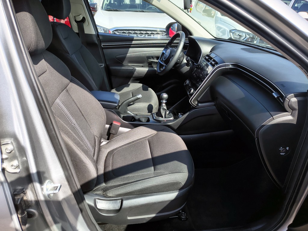 Hyundai Tucson Nx4 Mpi 2.0 año 2024