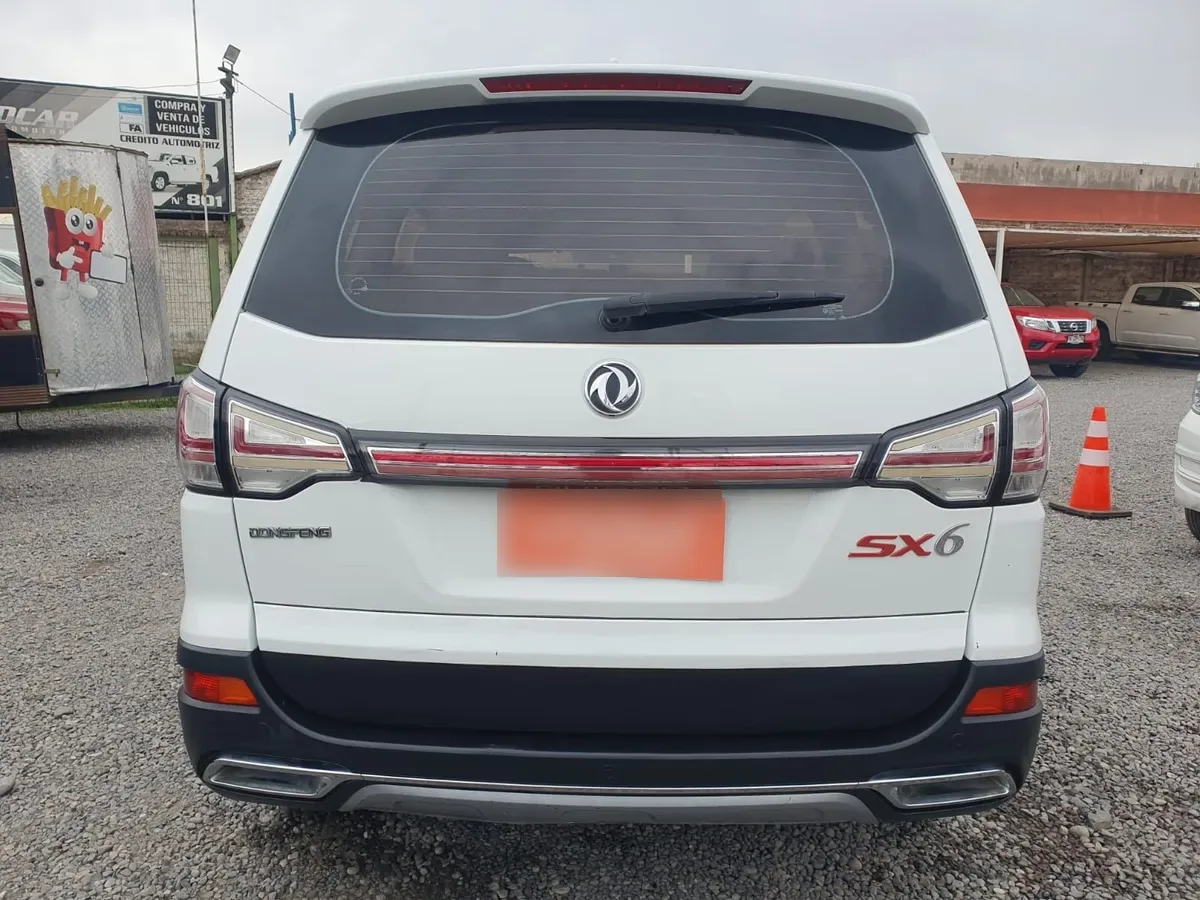 Dongfeng SX6 2.0 Luxury 7 Pas Mt año 2019