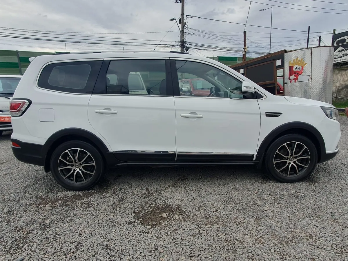 Dongfeng SX6 2.0 Luxury 7 Pas Mt año 2019