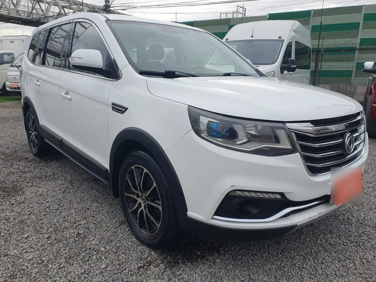 Dongfeng SX6 2.0 Luxury 7 Pas Mt año 2019
