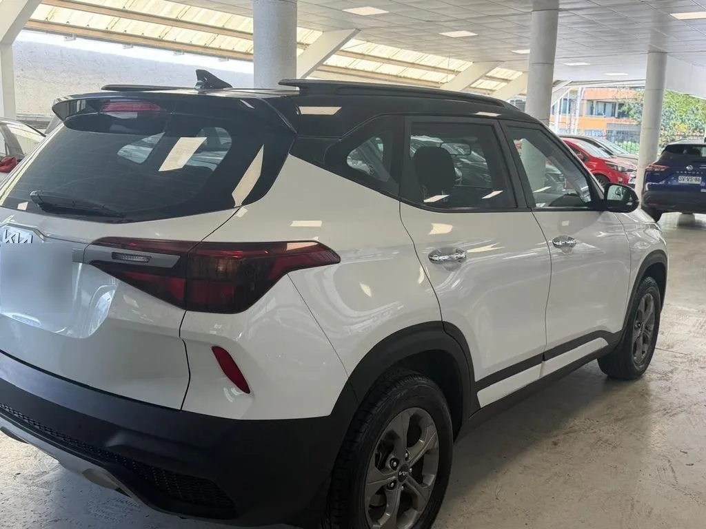 Kia Seltos Mpi 6mt año 2023