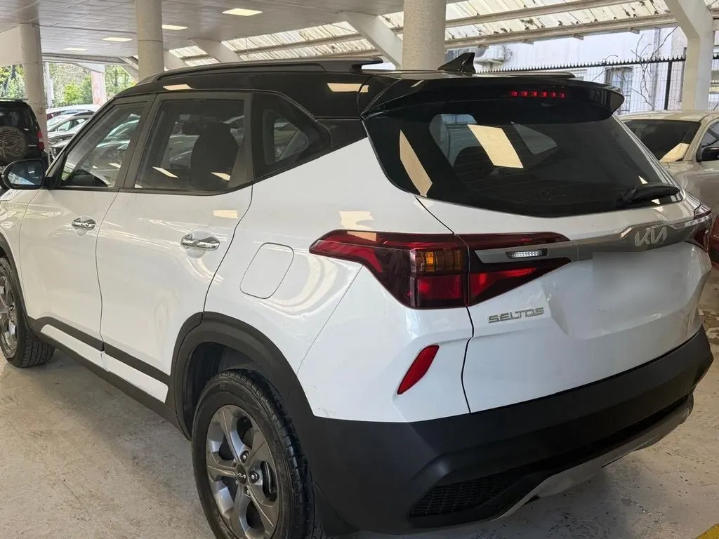 Kia Seltos Mpi 6mt año 2023