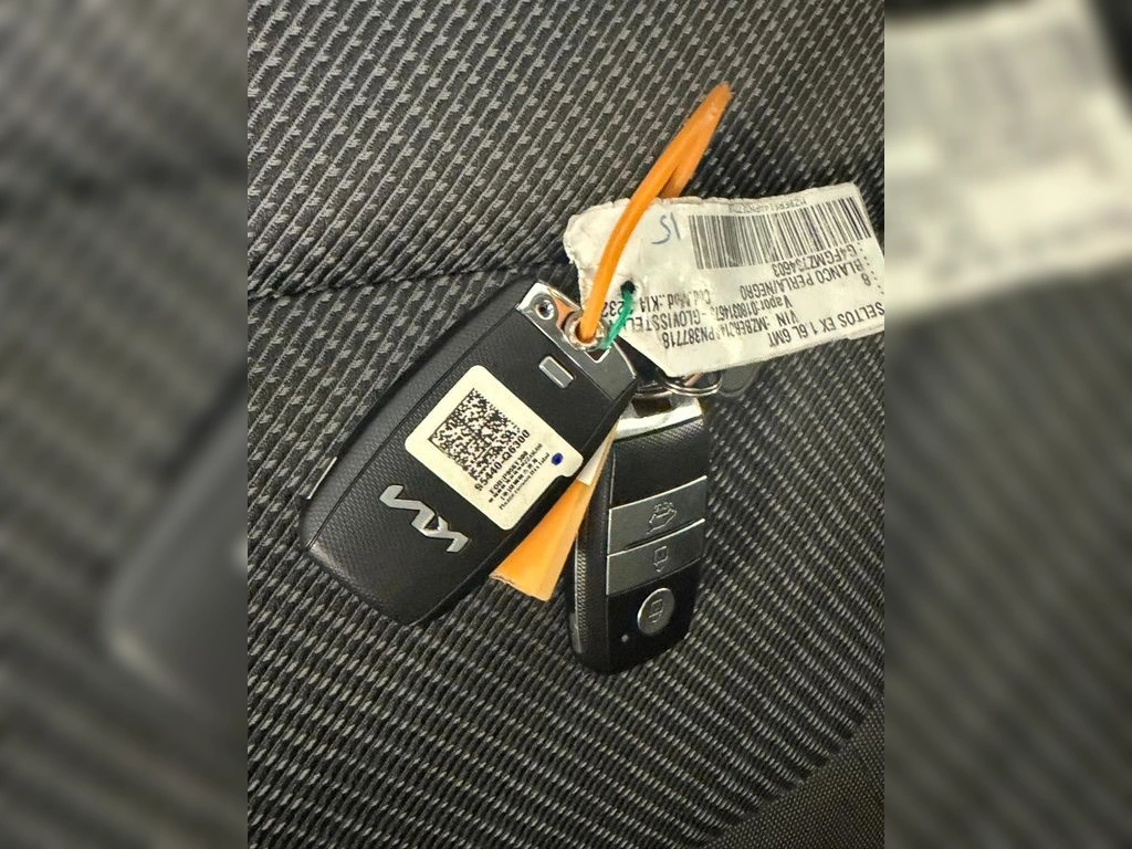 Kia Seltos Mpi 6mt año 2023