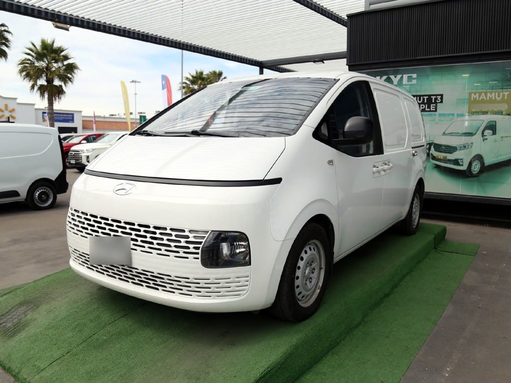Hyundai Staria 2.2 6mt Cri año 2023