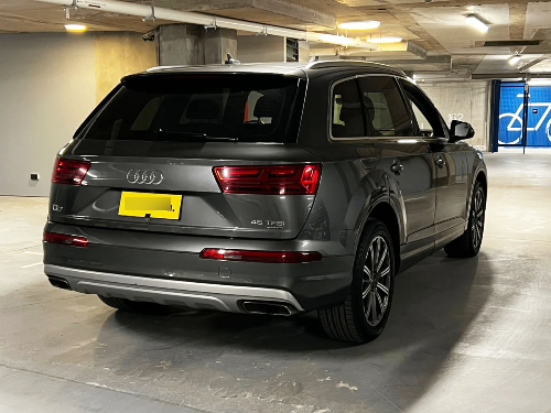 AUDI Q7  año 2020