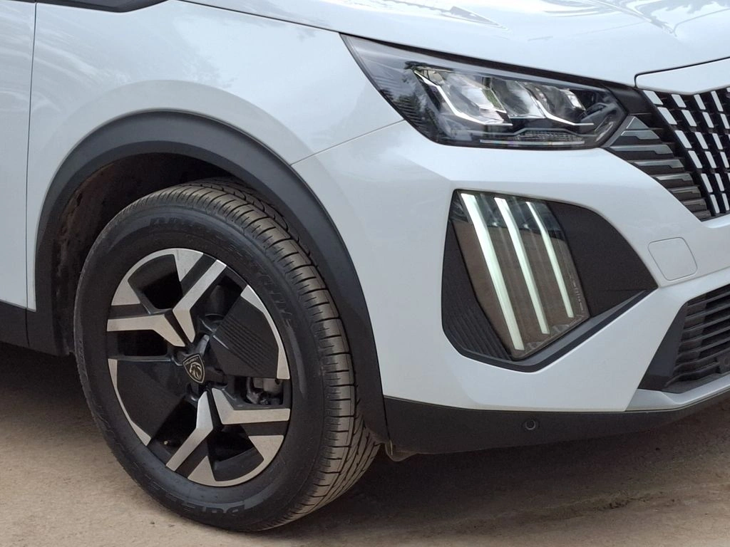 Peugeot 2008 1.2 Hybrid Allure Aut año 2026
