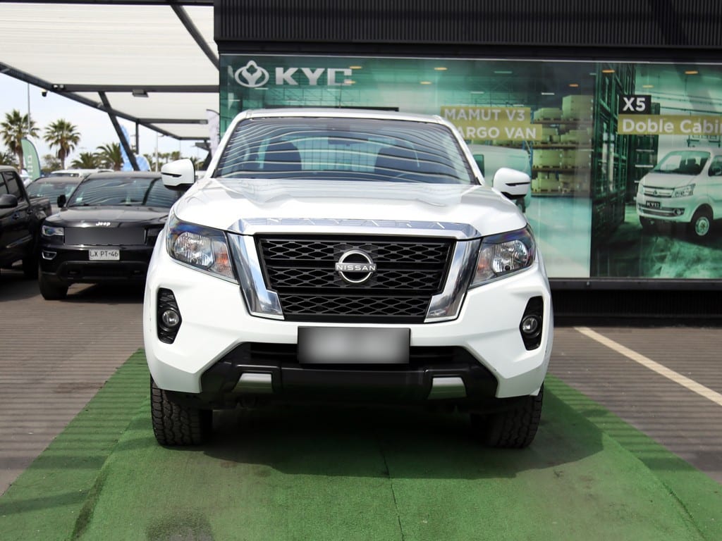 Nissan Navara 2.3 Xe Mt 4x4 año 2024
