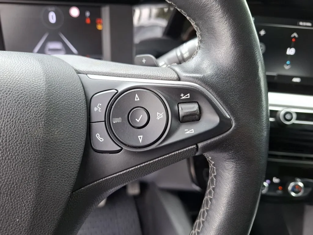 Opel Mokka 1.2t Aut Elegance año 2023