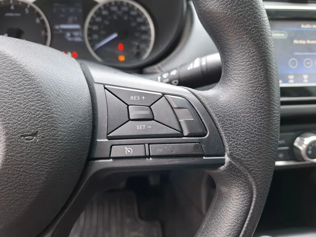 Nissan Versa Sense 1.6 año 2024