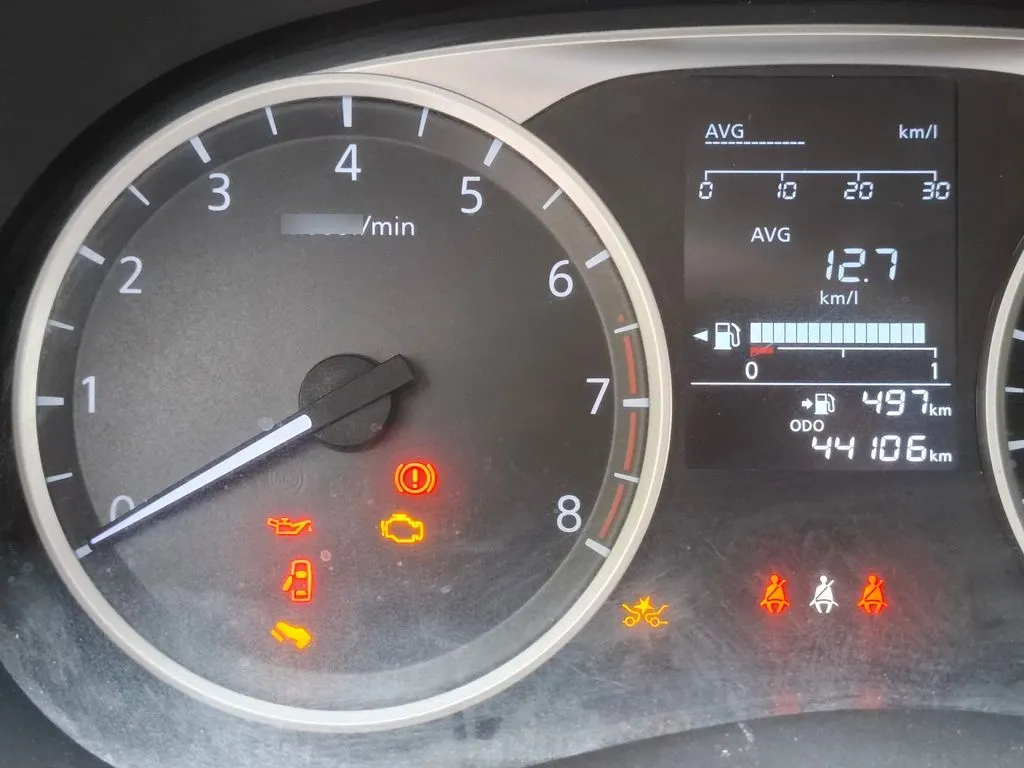 Nissan Versa Sense 1.6 año 2024