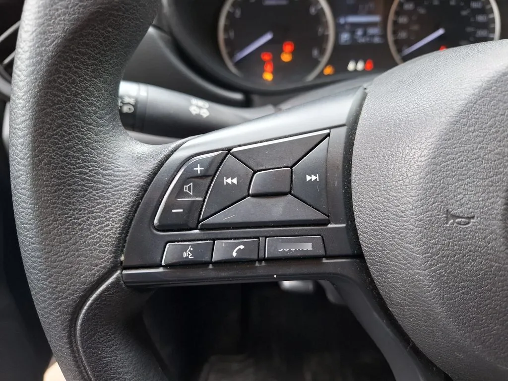 Nissan Versa Sense 1.6 Aut año 2024