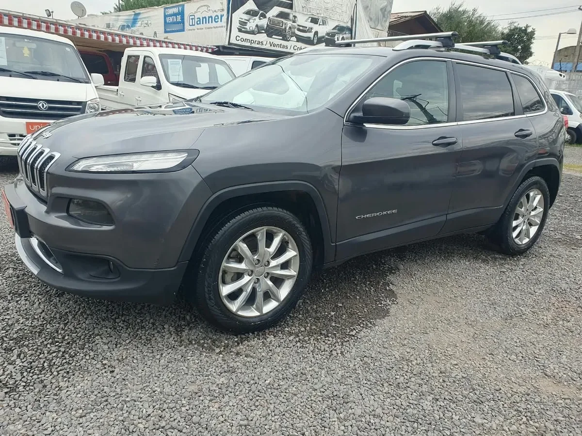 Jeep CHEROKEE No Sé La Versión año 2017