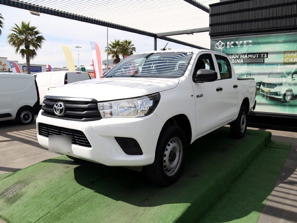 Toyota Hilux 2.4 Dx 4x2 Mt año 2021