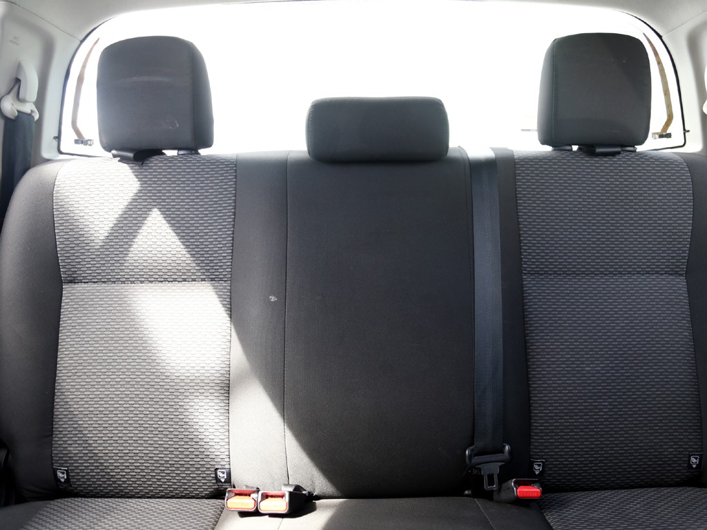 Toyota Hilux 2.4 Dx 4x2 Mt año 2021