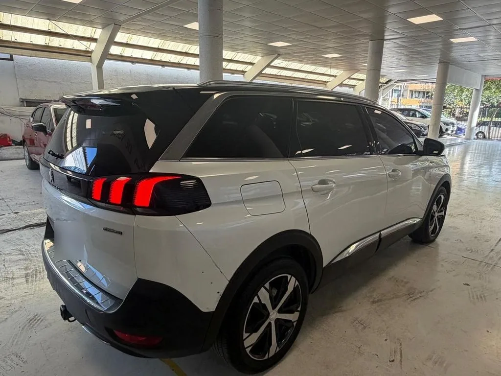 Peugeot 5008 Gt Line año 2020