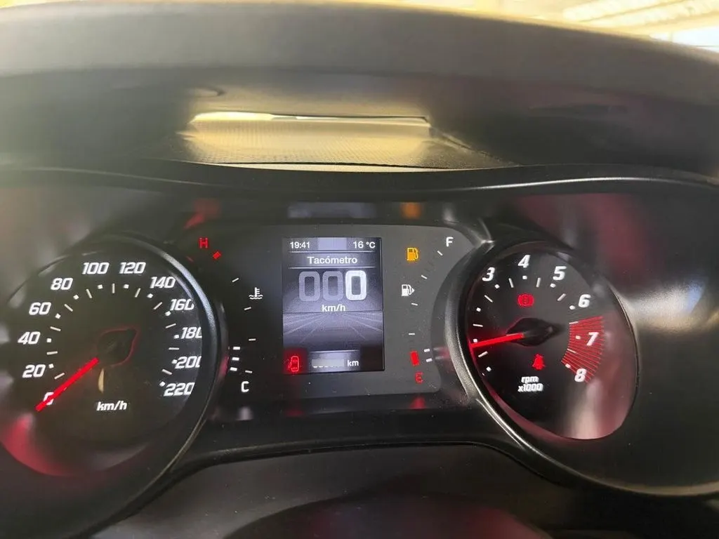 Fiat Argo Trecking 1.3 año 2021