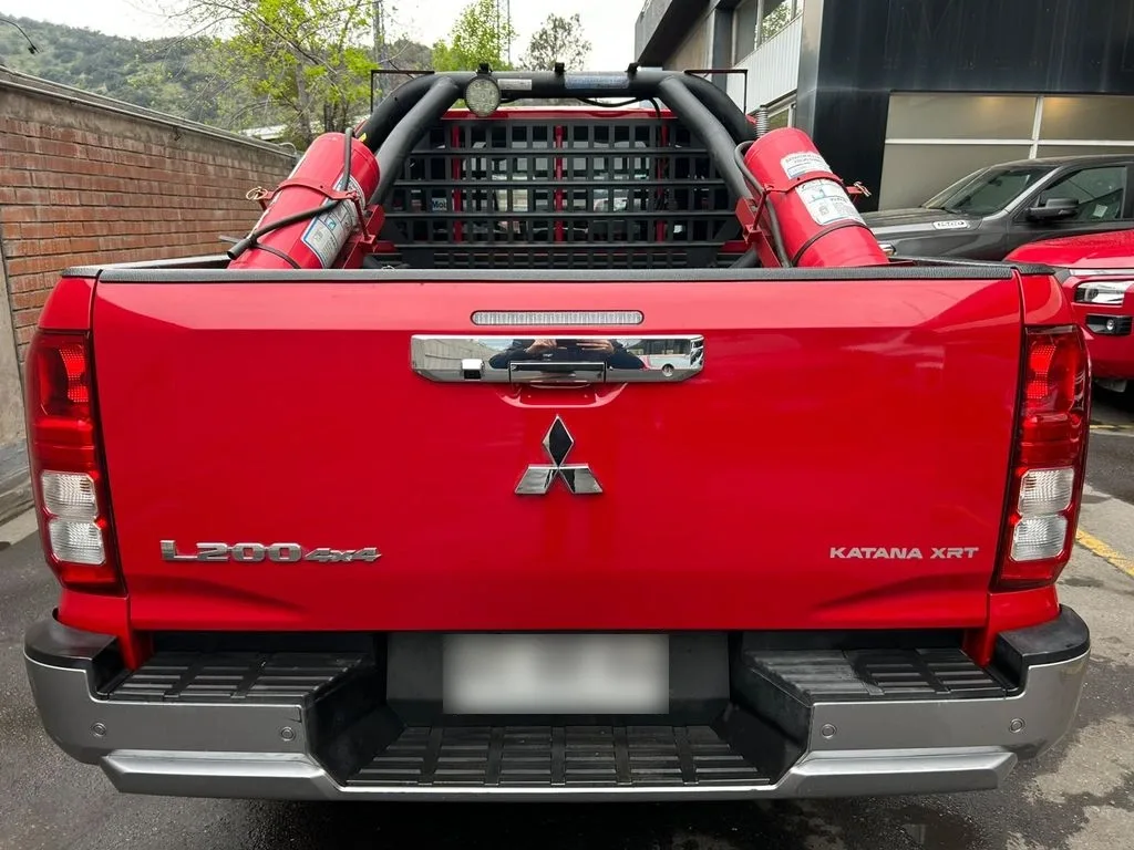 Mitsubishi L200 Katana Xrt 4x4 2.4 año 2025