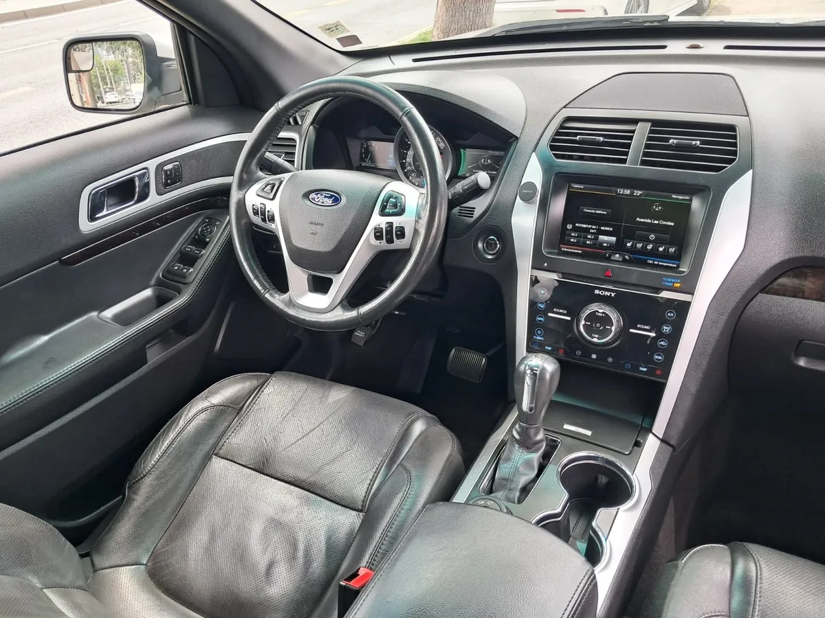 Ford EXPLORER 3.5 Limited At 4x4 año 2015