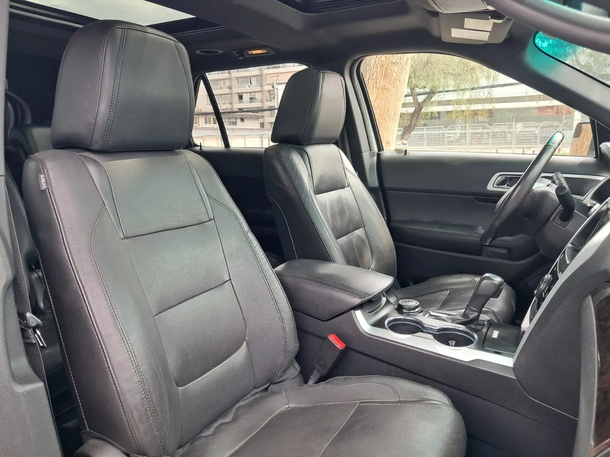 Ford EXPLORER 3.5 Limited At 4x4 año 2015