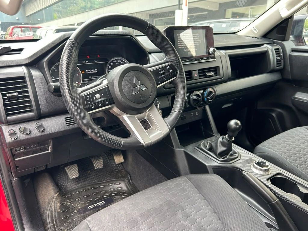 Mitsubishi L200 Katana Xrt 4x4 2.4 año 2024