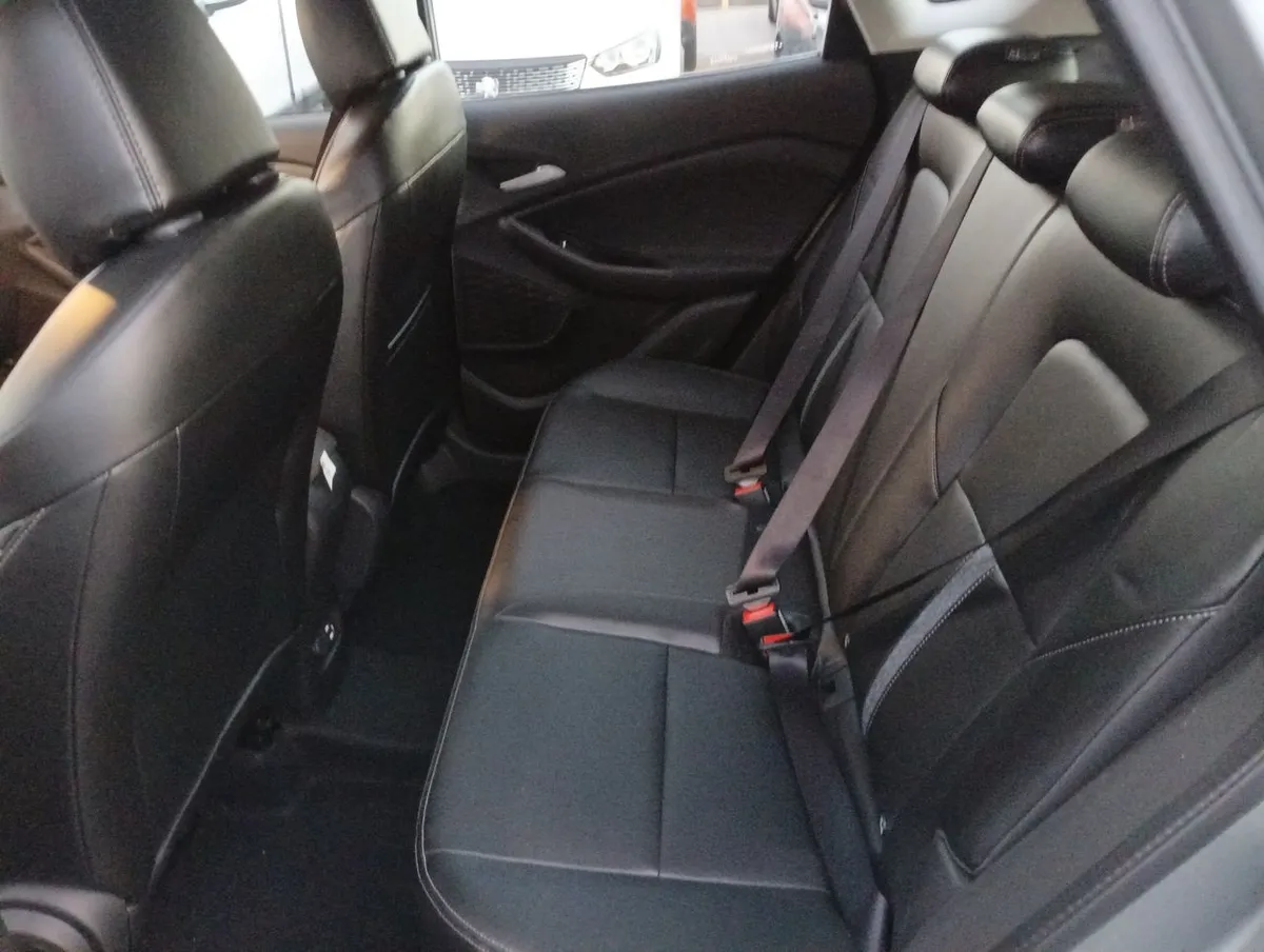 Chevrolet Tracker 1.2t Ltz T 4x2 At 5p año 2026