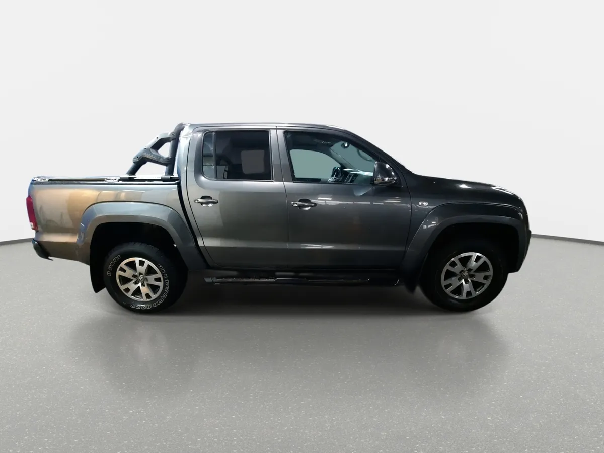 Volkswagen Amarok 2.0 Comfortline Diesel Dob. Cab. 4x2 Mt 4p año 2020