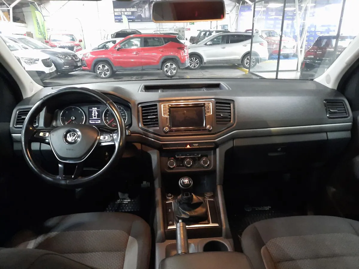 Volkswagen Amarok 2.0 Comfortline Diesel Dob. Cab. 4x2 Mt 4p año 2020