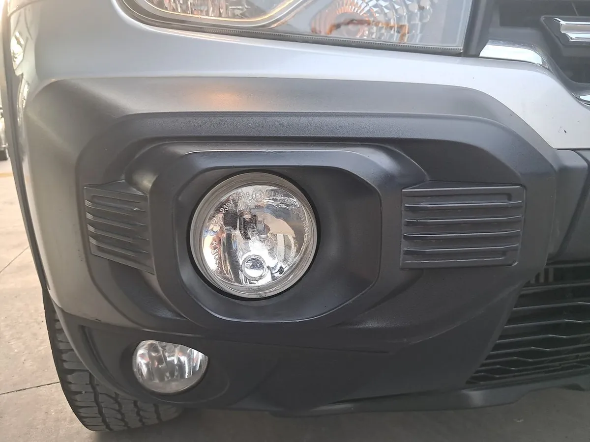 Renault Oroch 1.3 Intens Outsider Dob. Cab. 4x2 At 4p año 2023