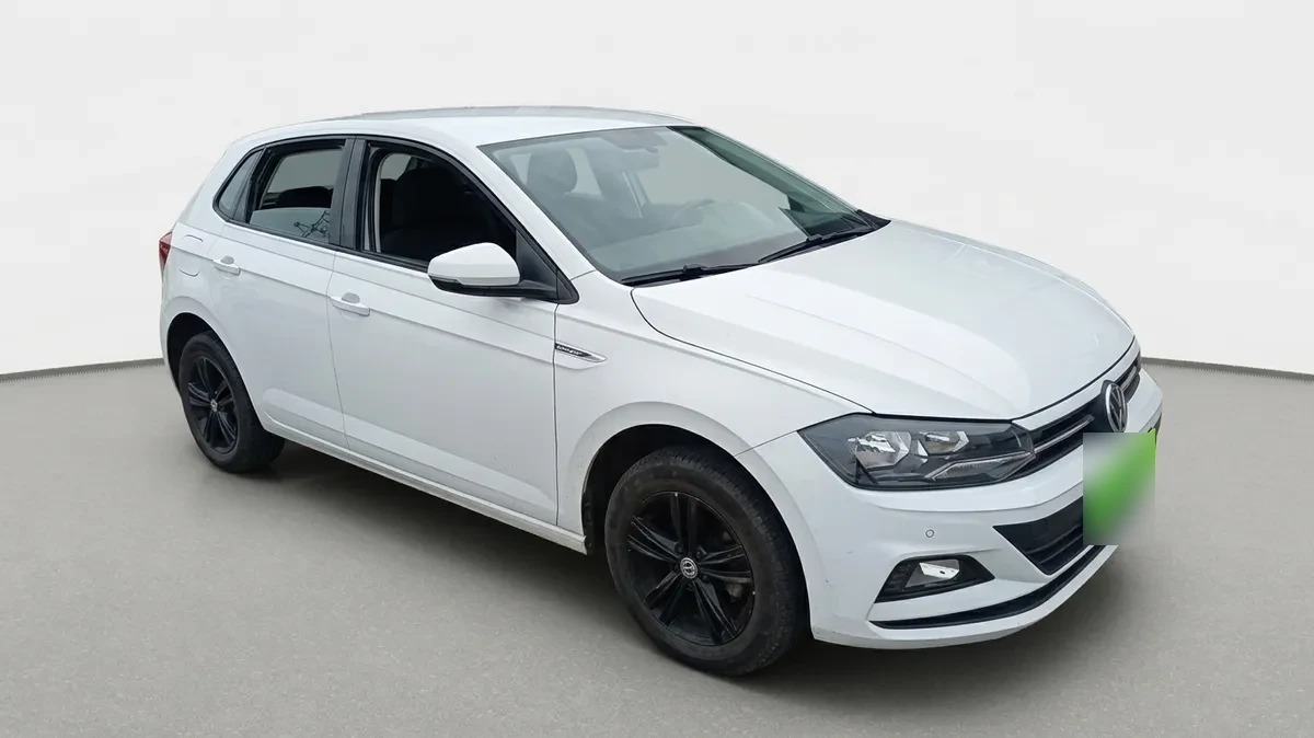 Volkswagen Polo 1.6 Comfortline 4x2 Mt5 5p año 2021