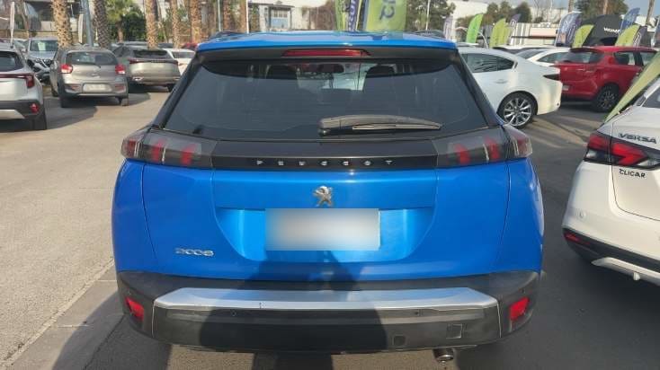 Peugeot 2008 1.5 Active Bluehdi 100 Diesel 4x2 Mt 5p año 2022