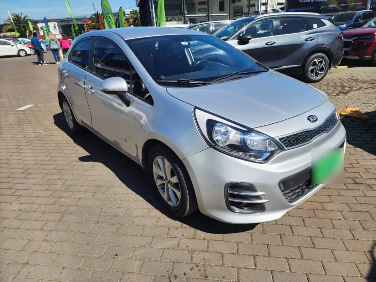 Kia Rio 5 1.4 Ex 4x2 Ac Dab Abs 4at 5p año 2016