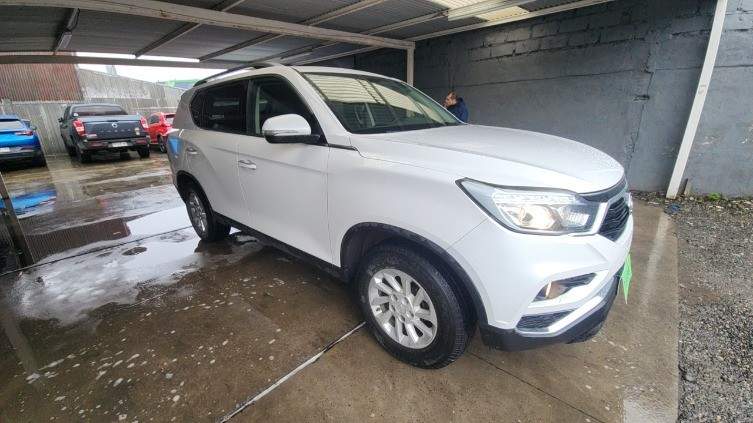 Ssangyong Rexton 2.2 Diesel Yrx301 4x2 Mt 5p año 2020