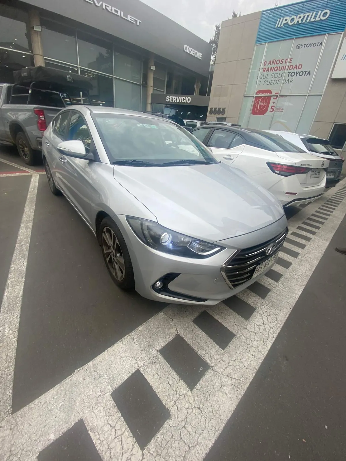 Hyundai Elantra 2.0 Gls 4x2 Ad At 4p año 2016