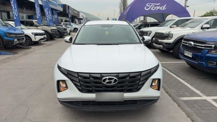 Hyundai Tucson 1.6 Nx4 Plus 2wd At 5p año 2023