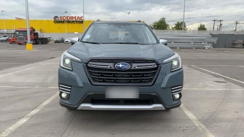 Subaru Forester 2.5i Limited Eyesight Gardx Awd At 5p año 2025