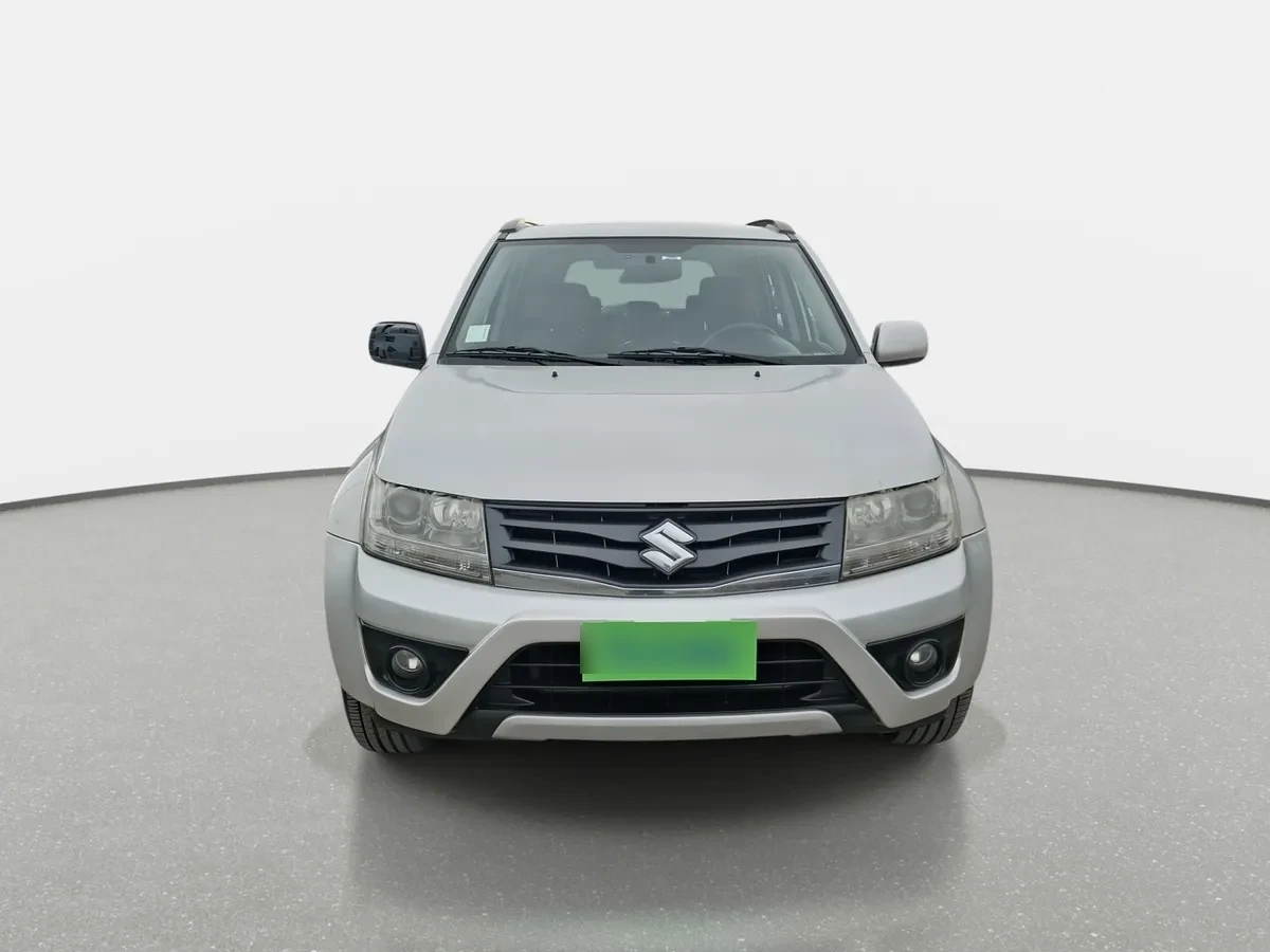 Suzuki Grand Nomade 2.4 Glx Se 2wd At 5p año 2019