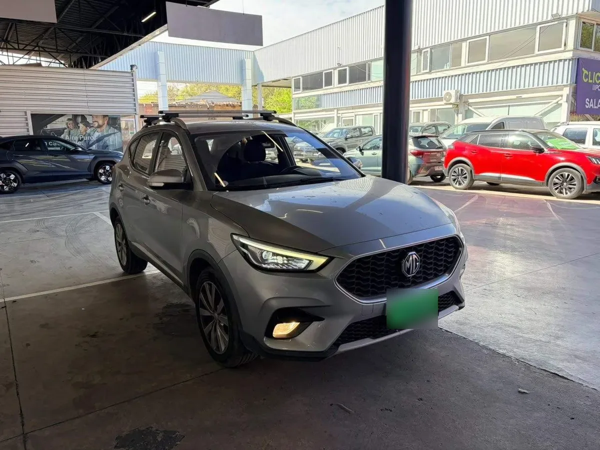MG Mg Zx 1.5 Com 4x2 Mt 5p año 2023
