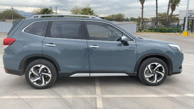Subaru Forester 2.5i Limited Eyesight Gardx Awd At 5p año 2025