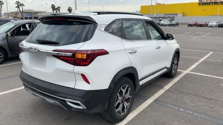 Kia Seltos 1.6 Ex Full 4x2 6at 5p año 2023