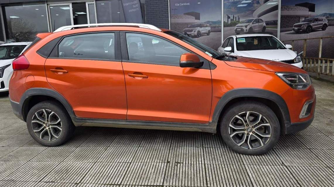 Chery Tiggo 2 1.5 Vvt Gls 4x2 Mt 5p año 2021