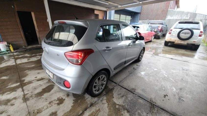 Hyundai Grand I10 1.2 Gls 4x2 Hb Ac 2ab Mt 5p año 2020