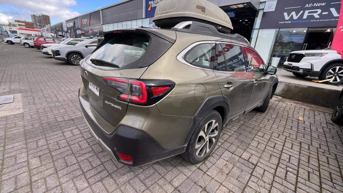 Subaru Outback 2.5i Touring Awd Cvt At 5p año 2022