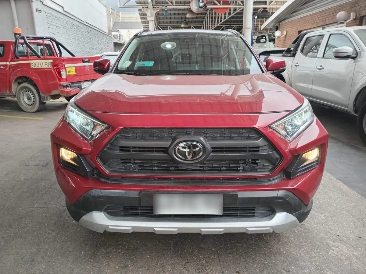 Toyota Rav 4 2.5 Adventure 4x4 At 5p año 2020