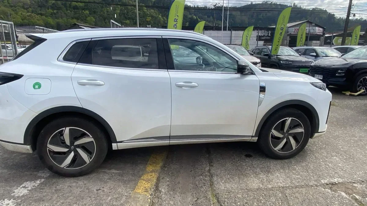 Changan Cs55 Plus 1.5 Idd Luxury Hybrid 4x2 At 5p año 2026